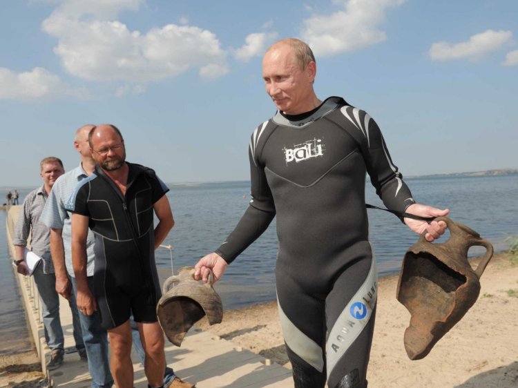 Putin Archaeologist