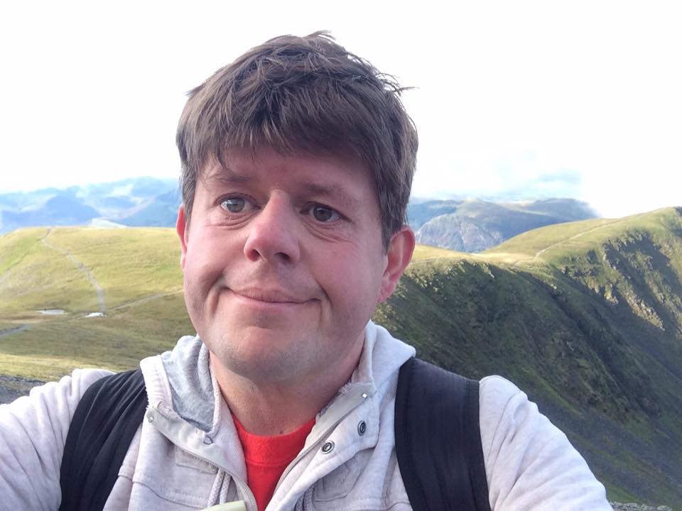 Dammit, can't I die from an asthma attack in piece without hacing to take photos in the process. If I should die here, I leave all my worldly belongings to my trusty readers.