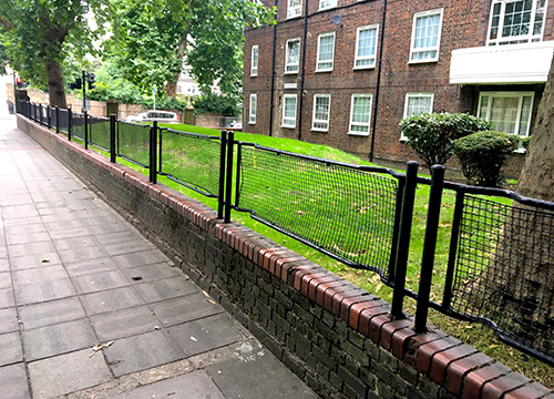 ARP Stretcher fencing in situ.