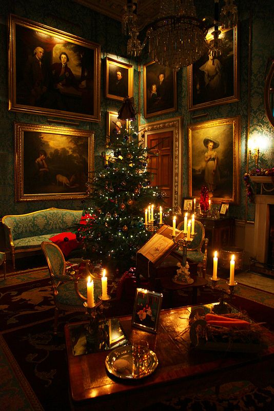 Victorian Christmas lives on in this stately home.