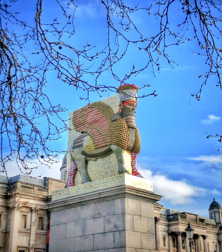 DZcqvp3W4AAmBBP.jpg-large