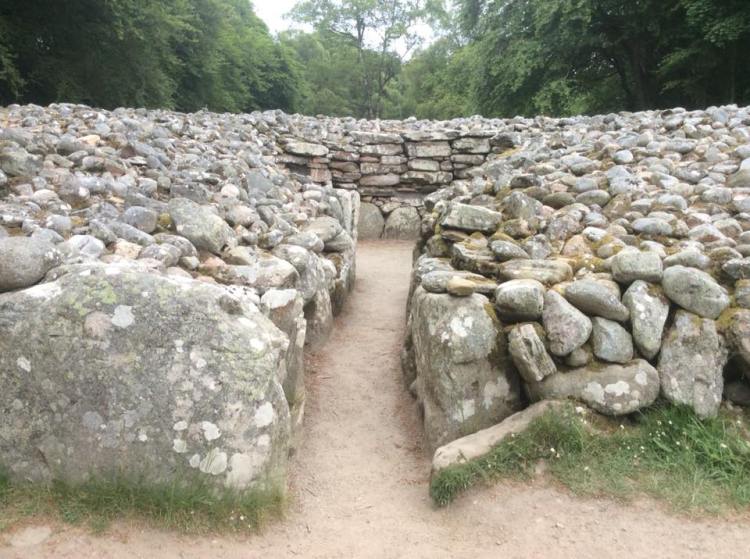 35295428_1057116181108373_5830304755838091264_n