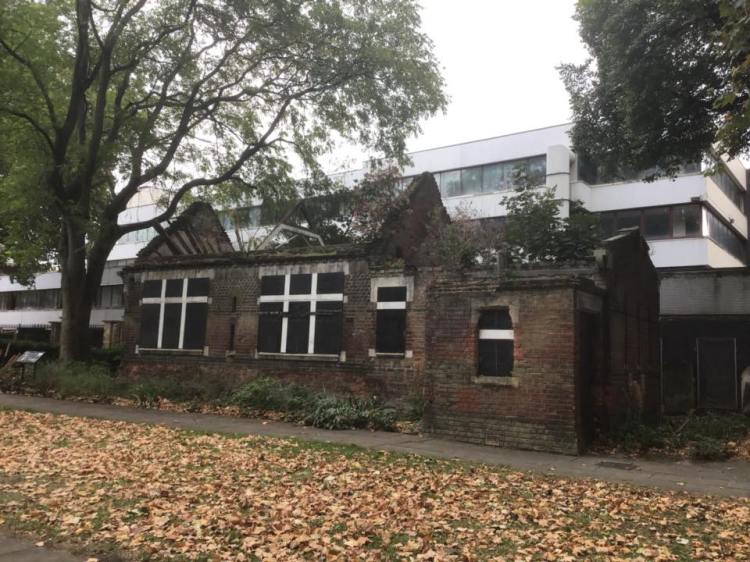 42927778_1160594610760529_4943378981123522560_n