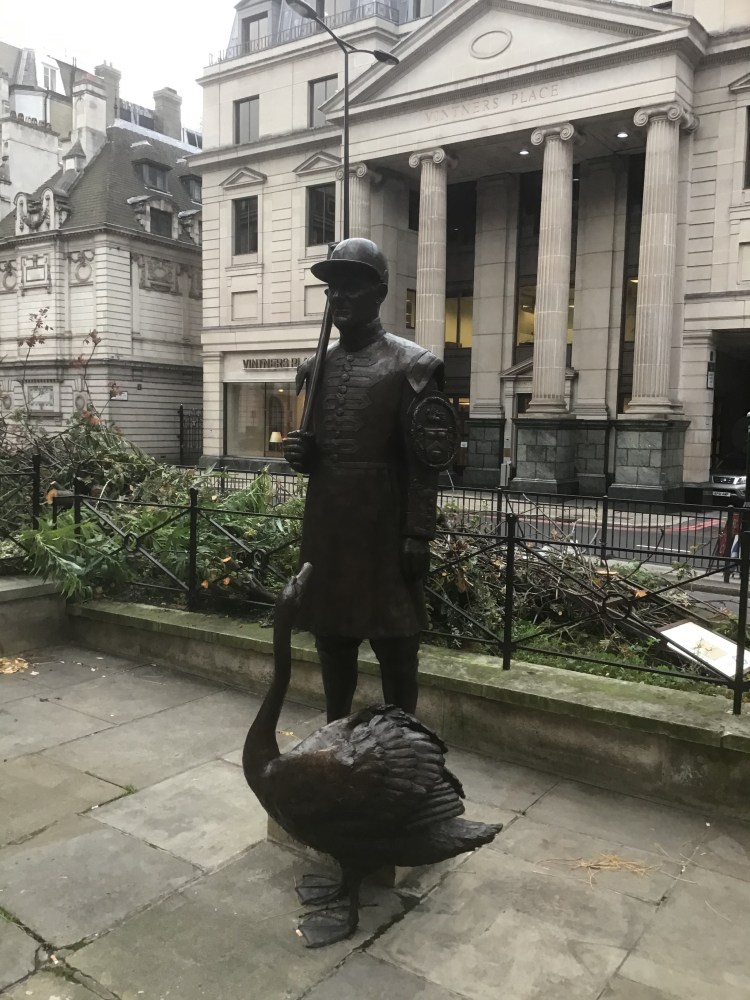 Vintner Statue Swan Upping