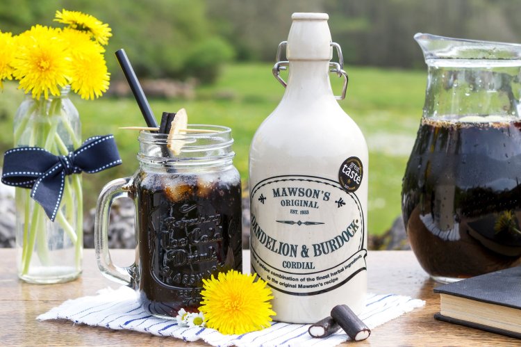 Mawsons_Dandelion_Burdock_Cordial_Stone_Crock_2000x